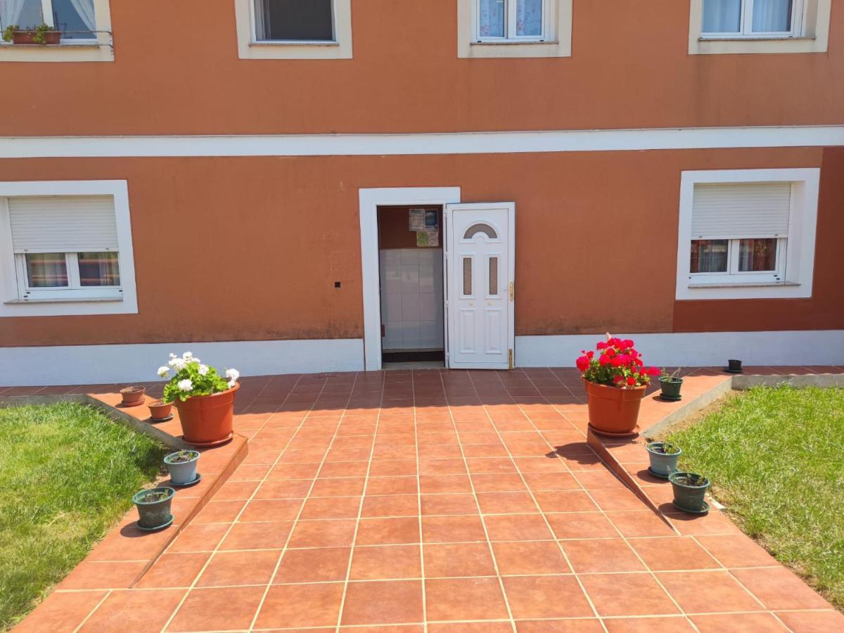 או פדרוסו Apartamentos Turisticos Lemos מראה חיצוני תמונה